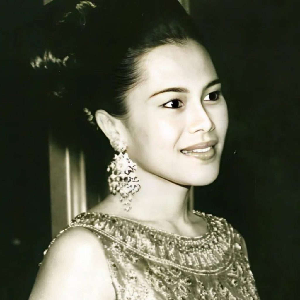Queen Sirikit 3