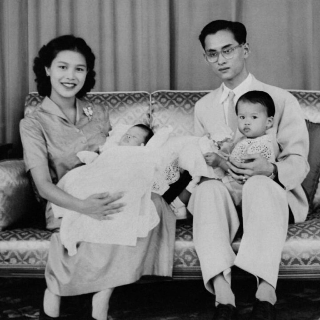 Queen Sirikit 2