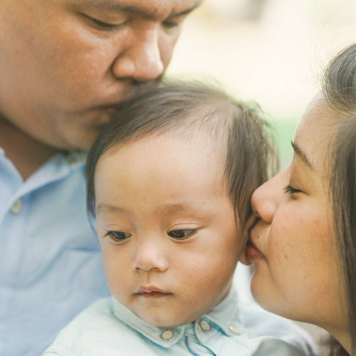 ทฤษฎีความผูกพัน : ผลกระทบของวัยเด็กต่อชีวิตของลูก
