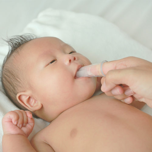 การดูแลสุขภาพช่องปากของทารก